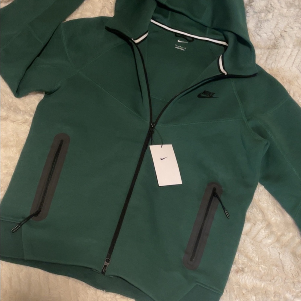 Nike Green Performance Jacket NWT - image 2